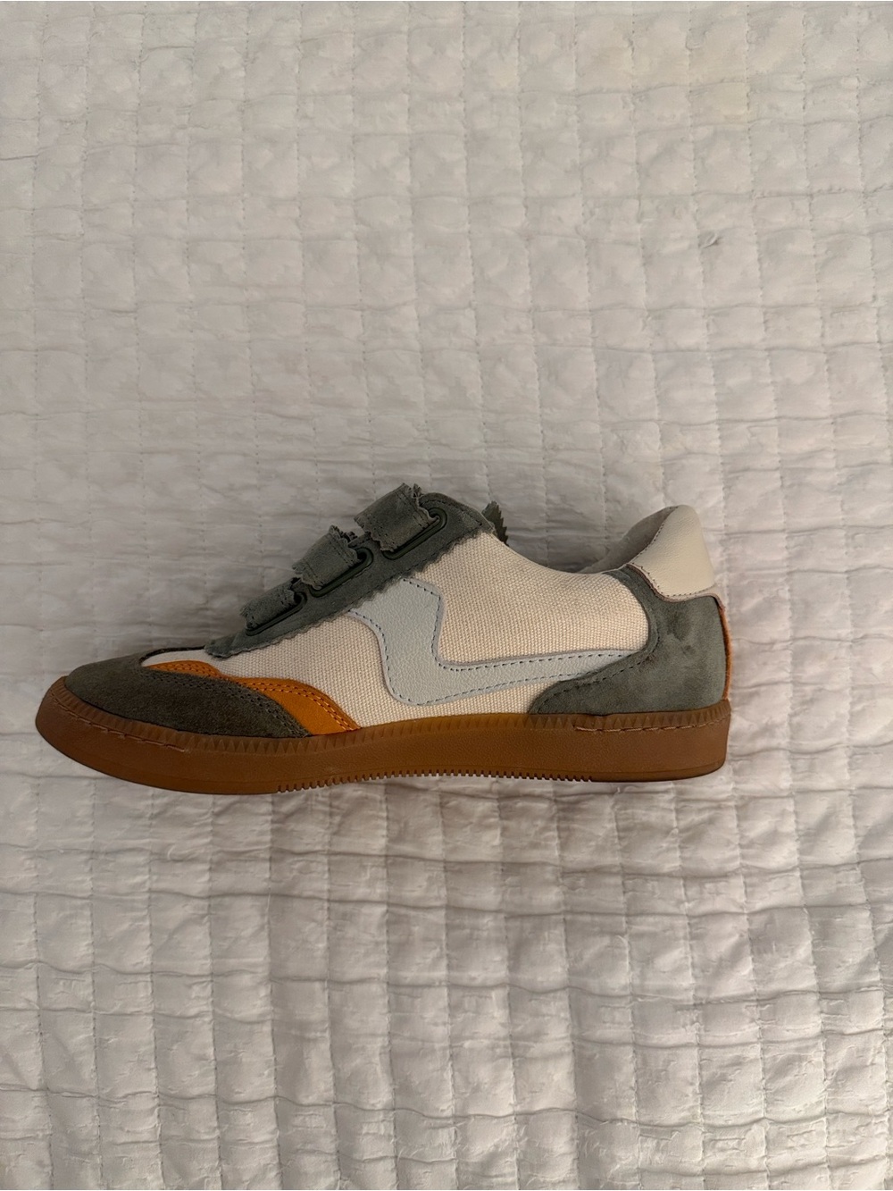 Dolce Vita Velcro Sneakers in suede Olive